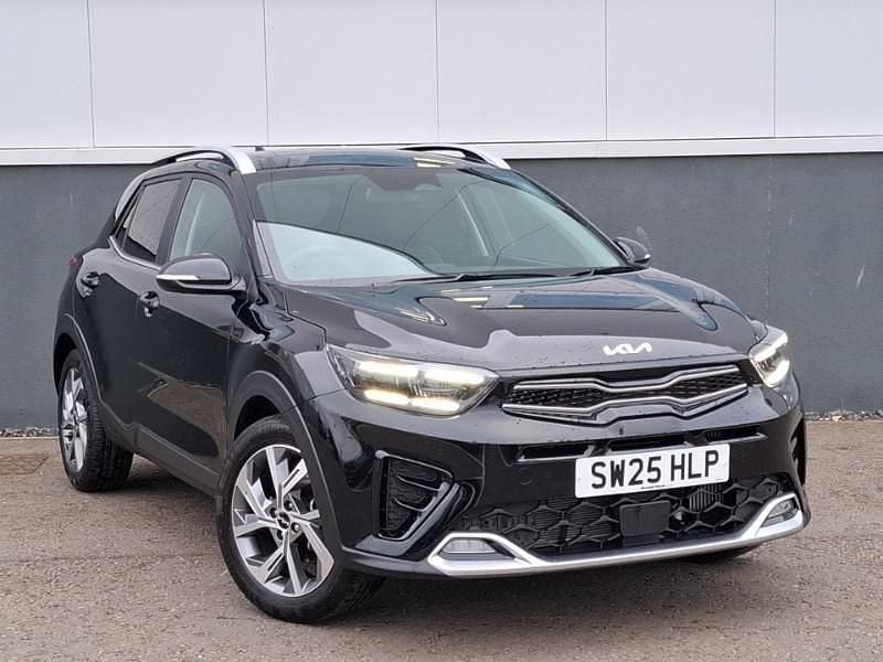 Black New 2025 Kia Stonic 4 SUV | £22,298 (Good price) - Image 1/4