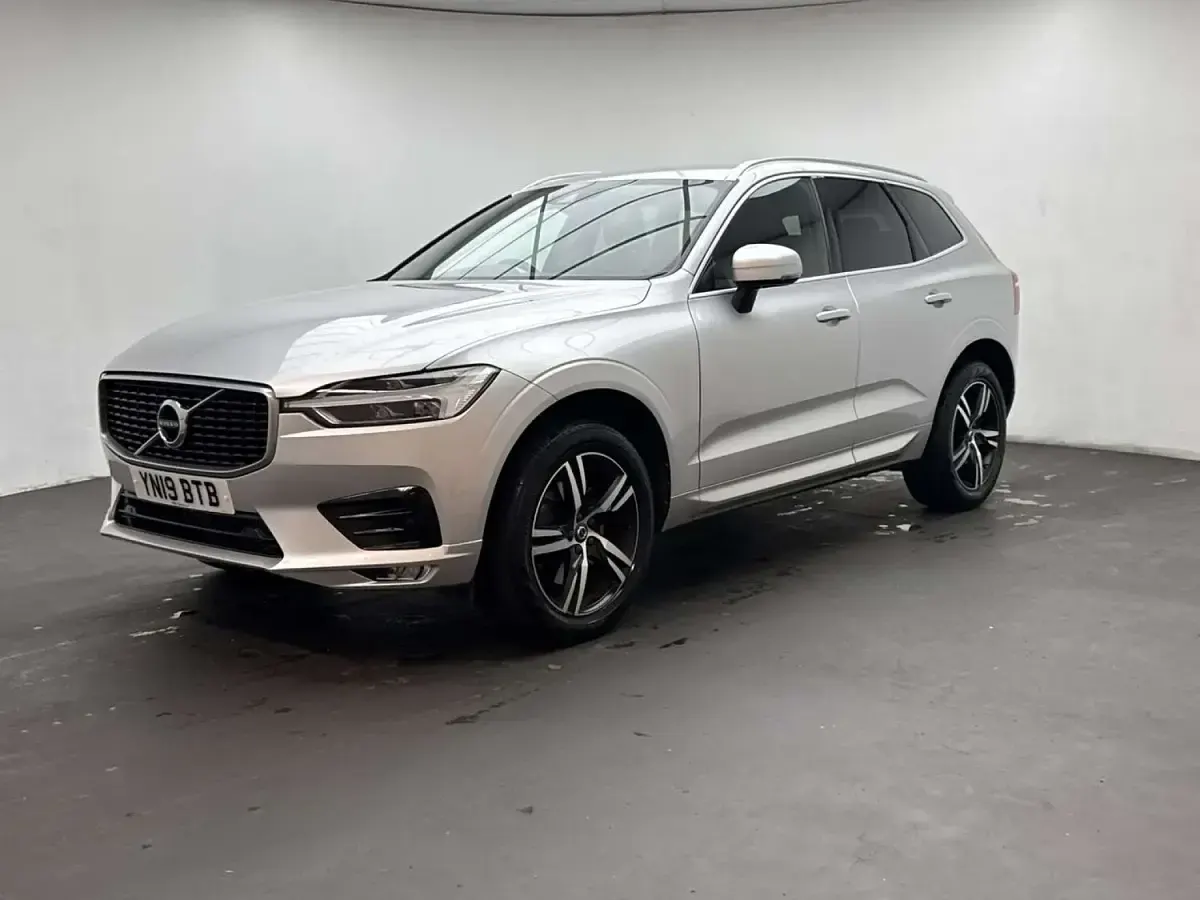 Used Volvo XC60 R-Design 2019 Silver SUV