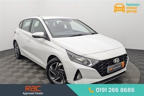 White Used 2021 Hyundai i20 SE Hatchback | £11,999 (Fair price) - Image 1/1
