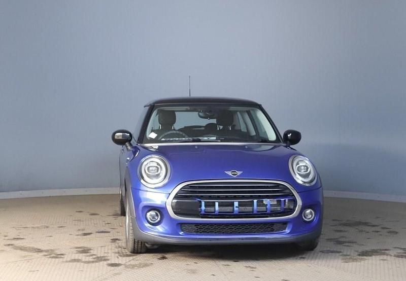 Used Mini Cooper Classic 136 HP (100 kW) 2019 Blue Hatchback