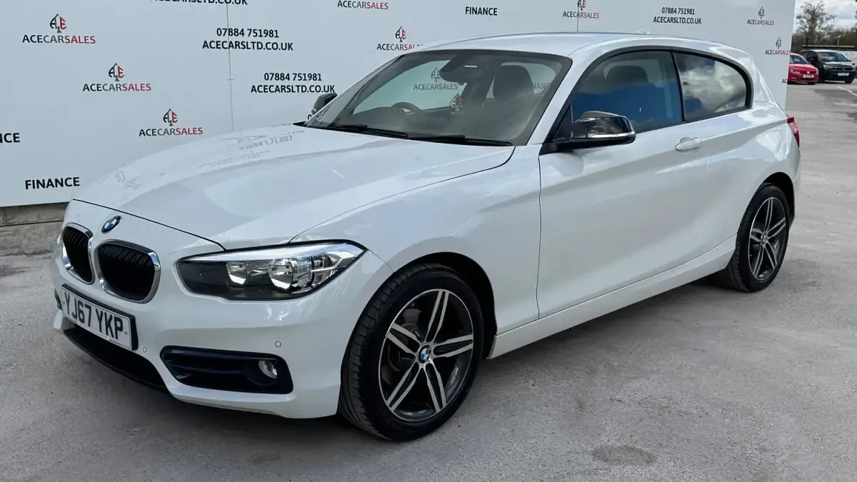 Used BMW 116 Sport Line 2017 White Hatchback