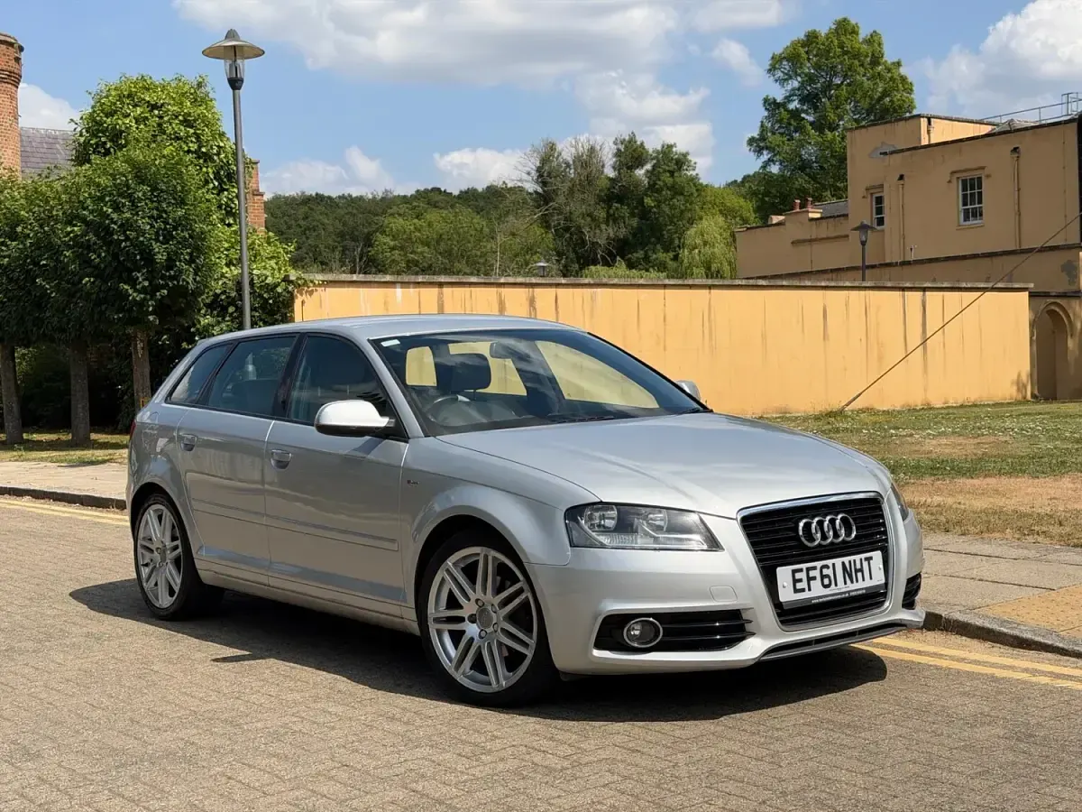 Used Audi A3 S-Line 160 HP (117 kW) 2011 Silver Hatchback