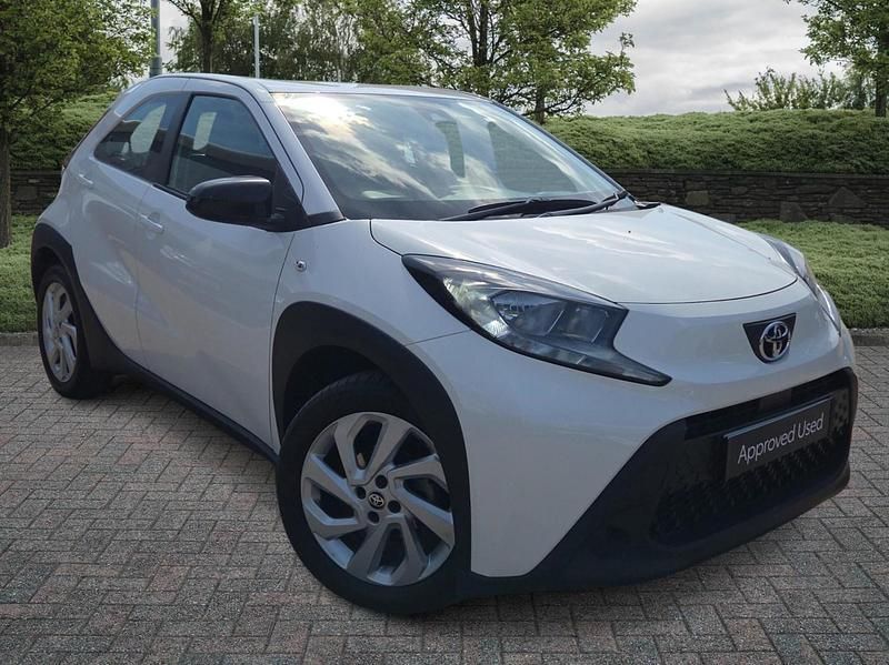 White Used 2023 Toyota Aygo PURE Hatchback | £12,695 (Fair price) - Image 1/4