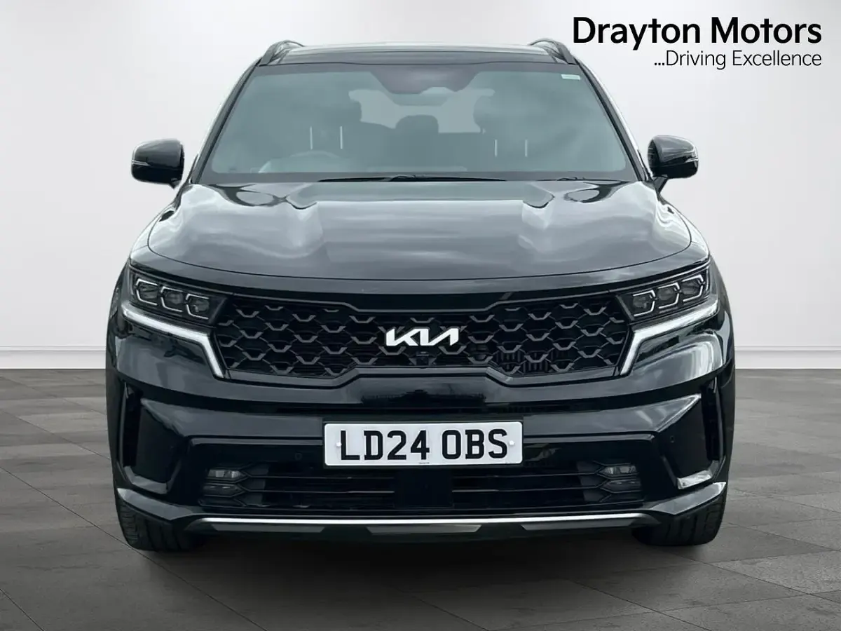Used Kia Sorento 226 HP (166 kW) 2024 Black SUV