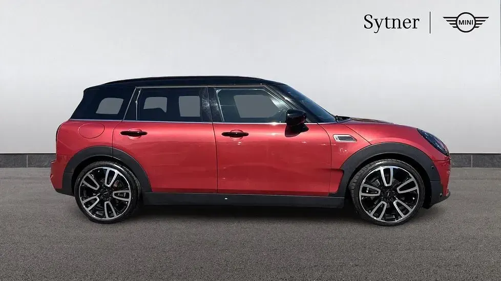 Used Mini Cooper Clubman Sport 134 HP (98 kW) 2022 Red Estate