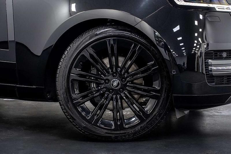 Used Land Rover Range Rover HSE 400 HP (294 kW) 2022 Black SUV