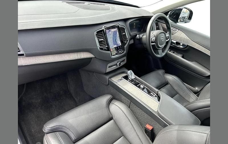 Usado Volvo XC90 Plus 247 HP (181 kW) 2024 Azul SUV