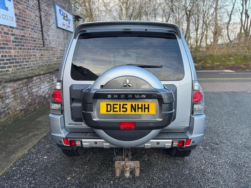 Used Mitsubishi Shogun Warrior 2015 Silver SUV