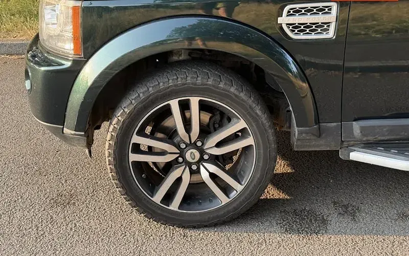 Used Land Rover Discovery HSE Luxury 256 HP (188 kW) 2013 Green SUV