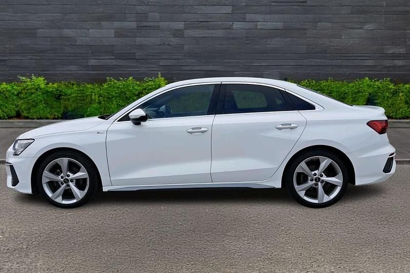 Used Audi A3 S-Line 148 HP (108 kW) 2022 White Sedan
