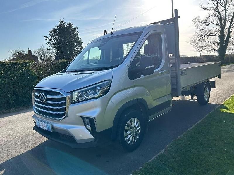 Used Maxus V90 148 HP (108 kW) 2024 Silver Van