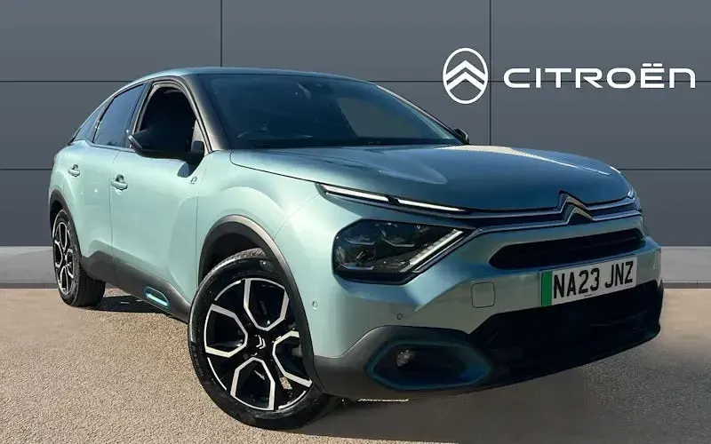 Usado Citroën e-C4 Shine 100 kW (136 CV) 2023 Utilitario