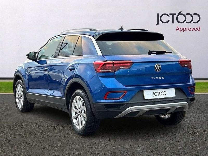 Begagnad VW T-Roc Match 150 HK (110 kW) 2024 Blå SUV