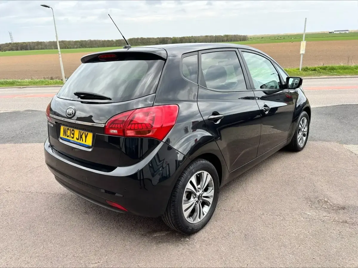 Used Kia Venga 125 HP (91 kW) 2019 Black Hatchback