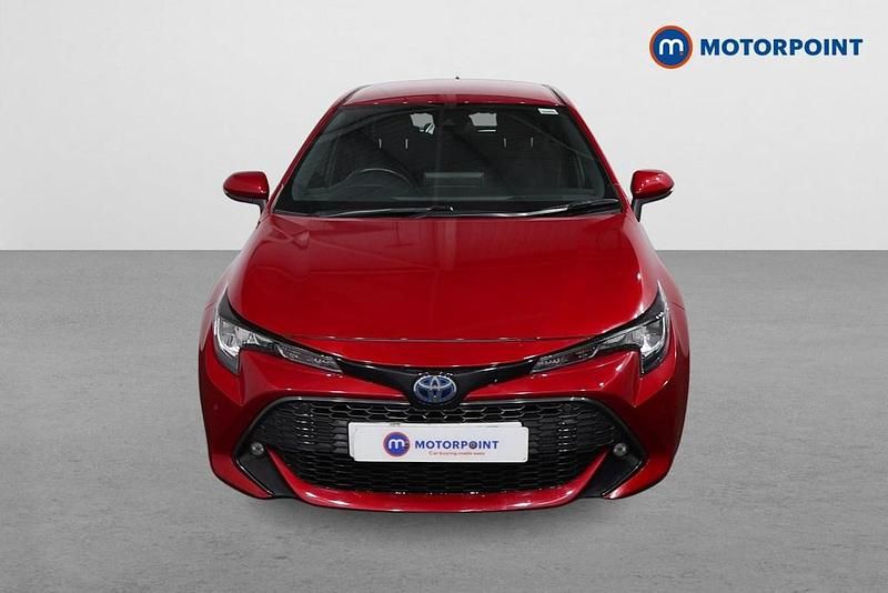 Used Toyota Corolla 122 HP (89 kW) 2021 Red Hatchback