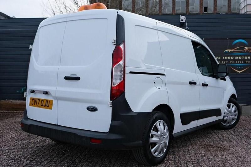 Used Ford Transit Connect 100 HP (73 kW) 2017 White MPV