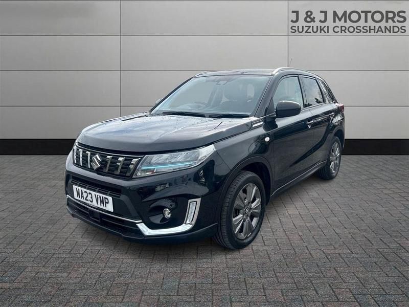Gebraucht Suzuki Vitara SZ-T 116 PS (85 kW) 2023 Schwarz SUV