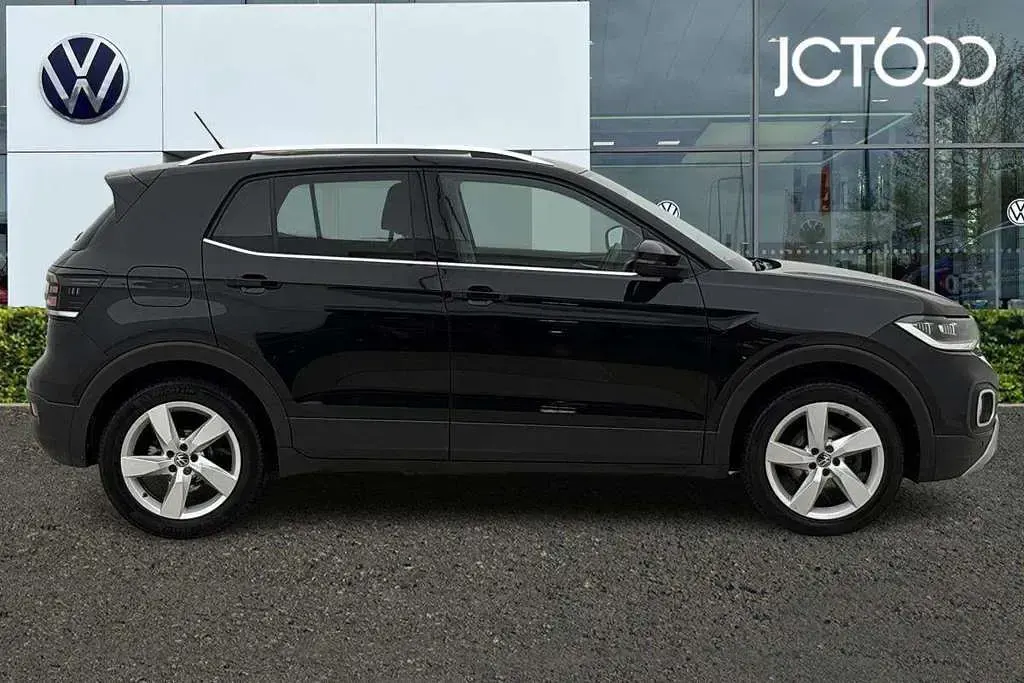 Used VW T-Cross SEL 110 HP (80 kW) 2022 Black SUV