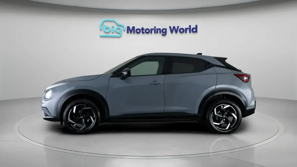 Used Nissan Juke N-Connecta 114 HP (83 kW) 2023 Grey SUV