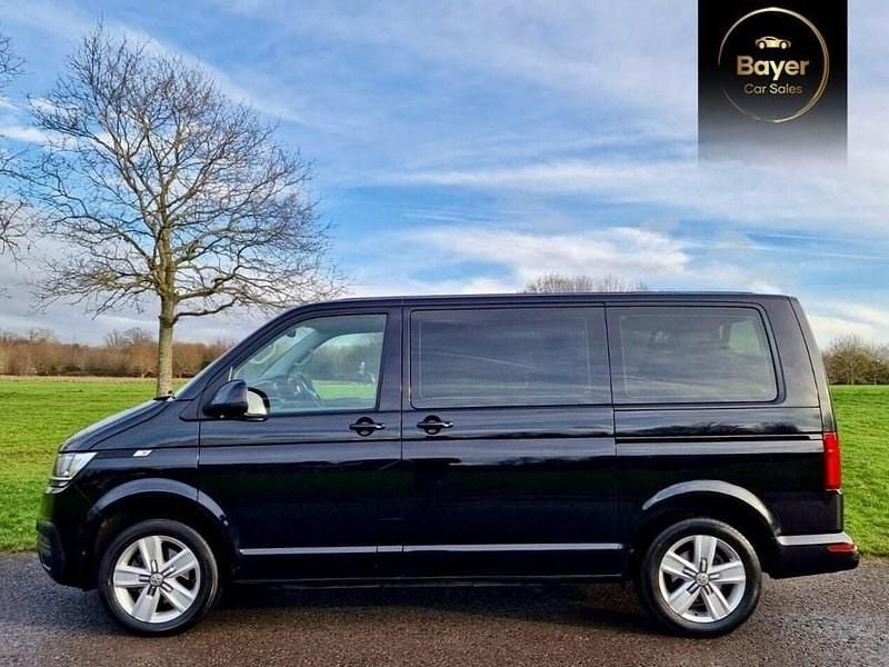 Begagnad VW Transporter SE 150 HK (110 kW) 2021 Svart Van