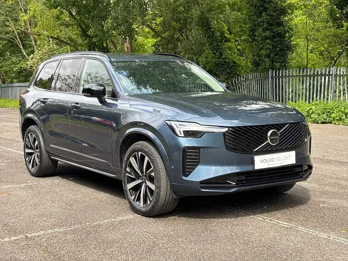 Used Volvo XC90 Plus 455 HP (334 kW) 2025 Blue SUV