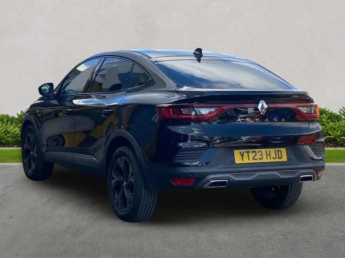 Begagnad Renault Arkana R.S. 140 HK (102 kW) 2023 Svart SUV