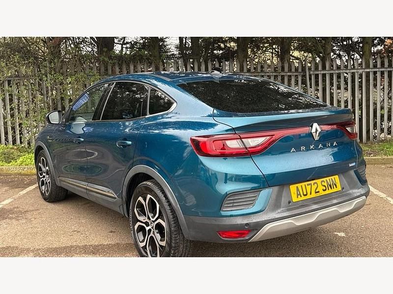 Begagnad Renault Arkana Version S 142 HK (104 kW) 2022 Blå SUV