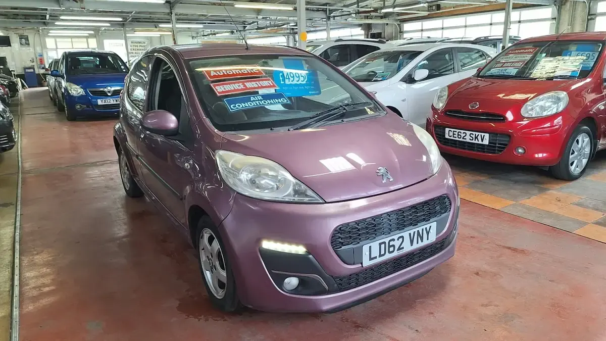 Used Peugeot 107 Allure 68 HP (50 kW) 2012 Purple Hatchback