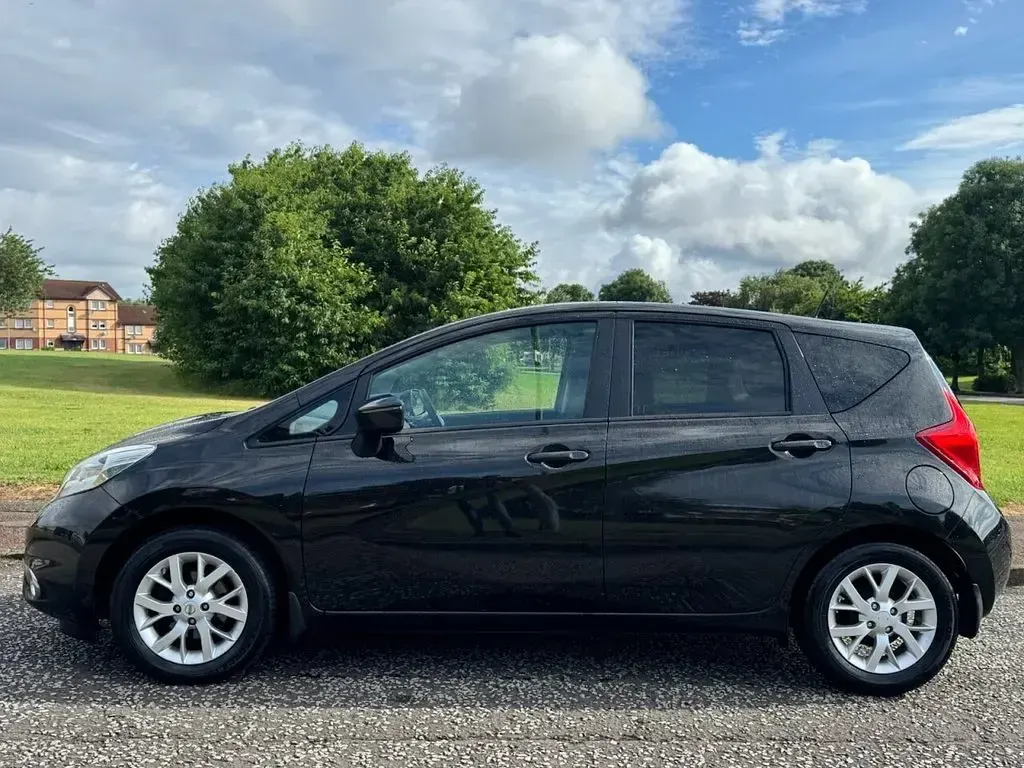 Used Nissan Note Acenta Premium 90 HP (66 kW) 2014 Black Hatchback