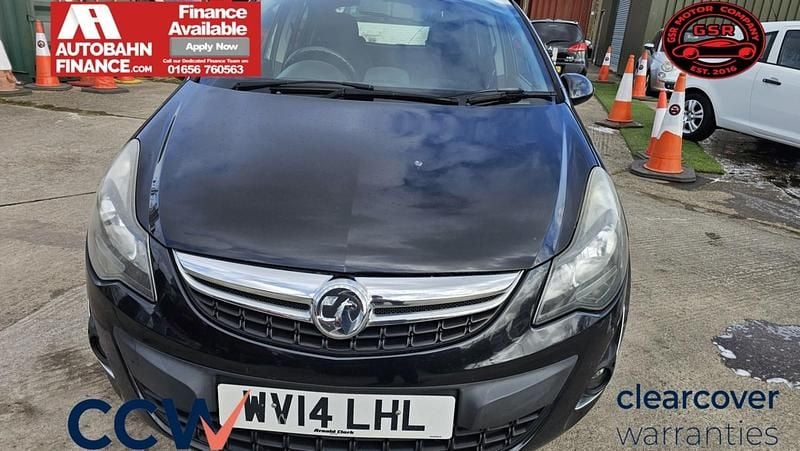Used Vauxhall Corsa 100 HP (73 kW) 2014 Black Hatchback