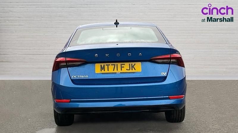 Used Skoda Octavia SE Technology 204 HP (150 kW) 2021 Blue
