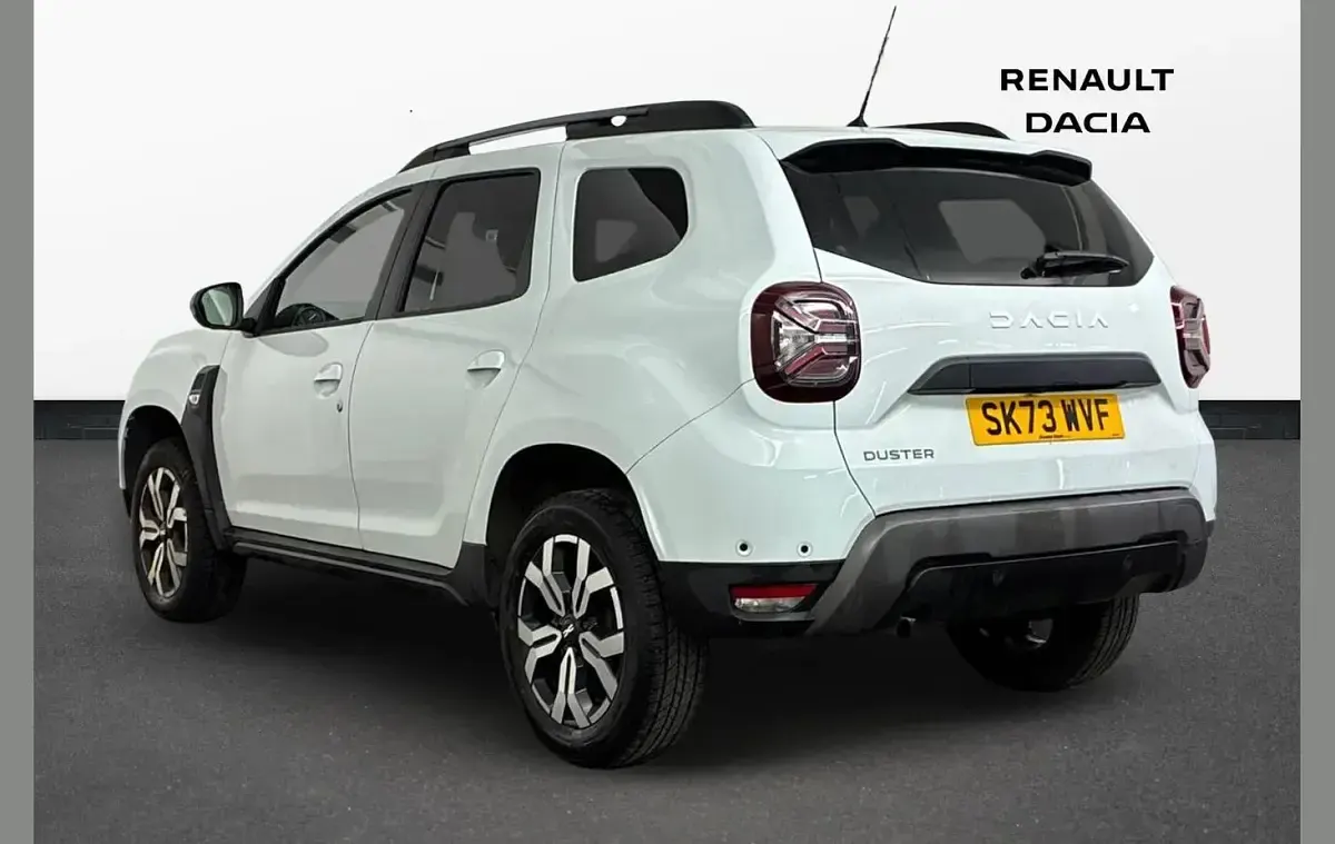 Used Dacia Duster Journey 88 HP (64 kW) 2023 White SUV