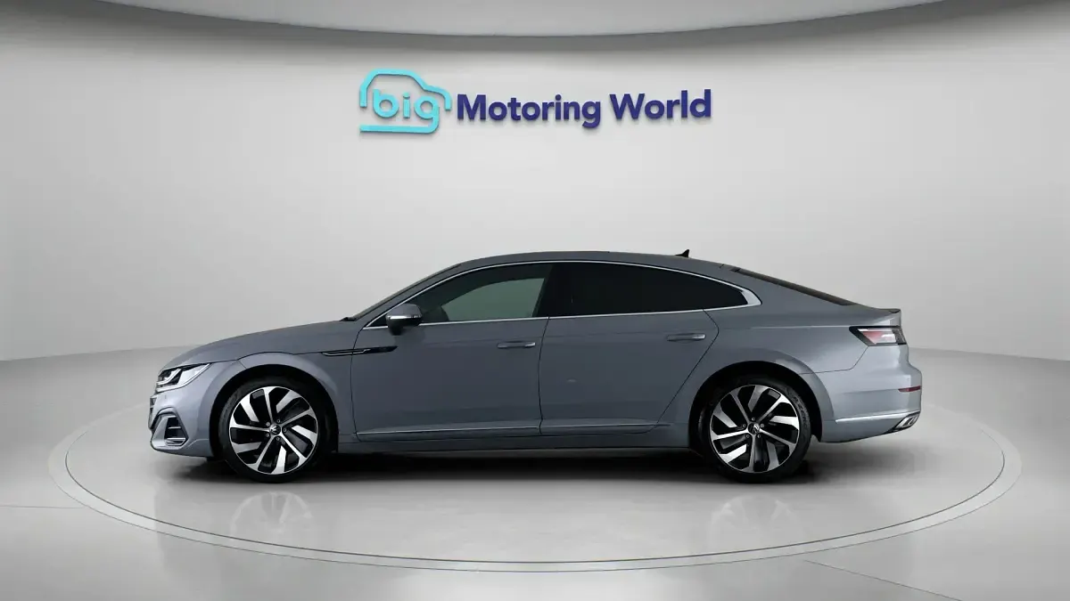 Used VW Arteon R-line 190 HP (139 kW) 2023 Grey Hatchback