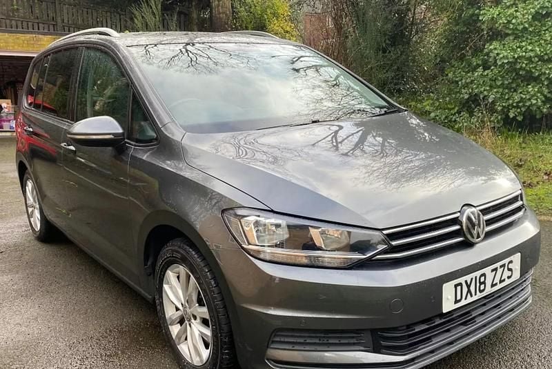 Used VW Touran Family 110 HP (80 kW) 2018 Grey MPV