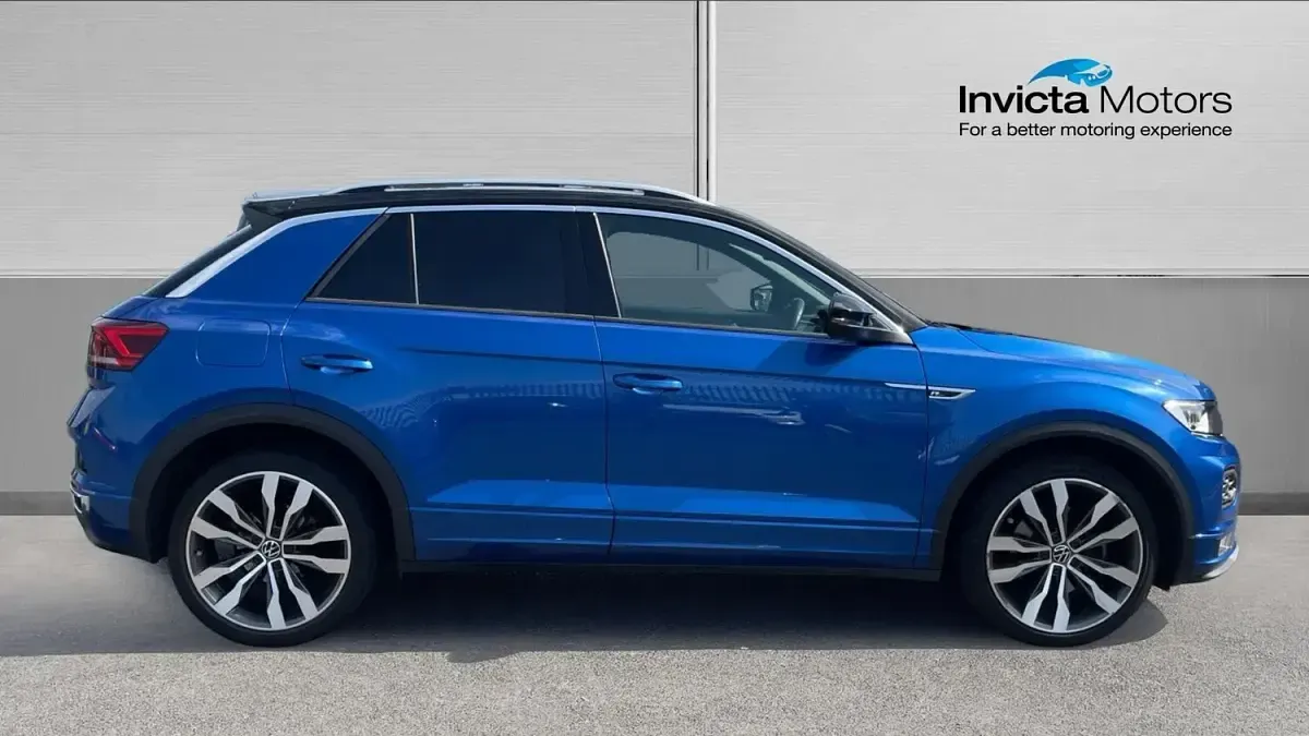Used VW T-Roc R-line 150 HP (110 kW) 2021 Blue SUV