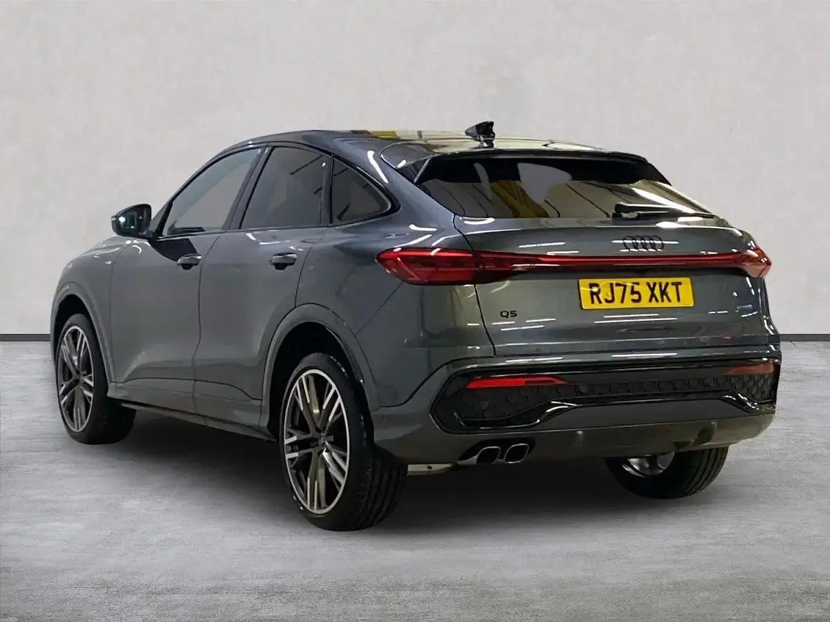 Used Audi Q5 Comfort 204 HP (150 kW) 2025 Grey SUV