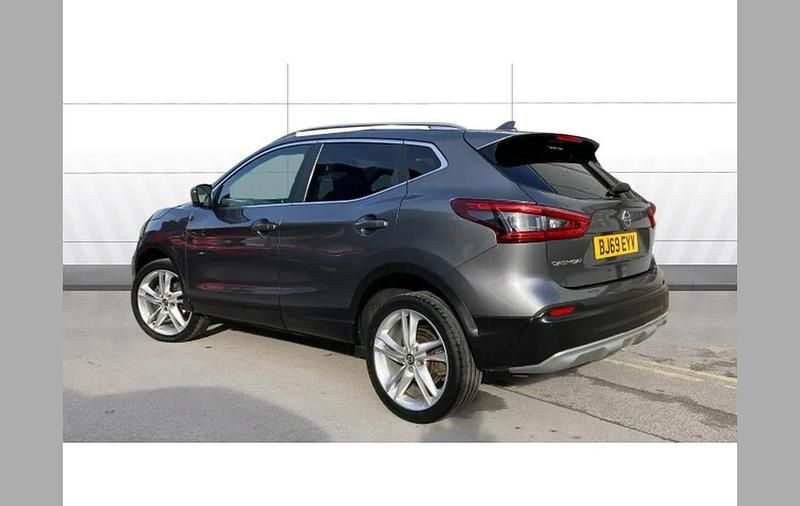 Used Nissan Qashqai N-Motion 140 HP (102 kW) 2019 Grey SUV