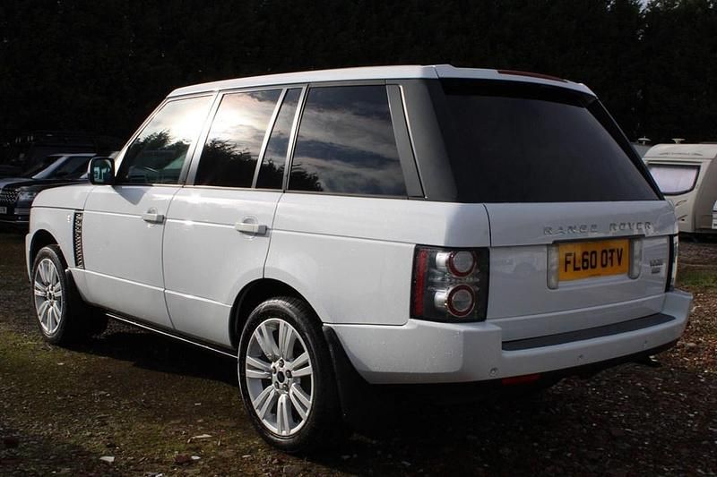 Used Land Rover Range Rover S 313 HP (230 kW) 2010 White SUV