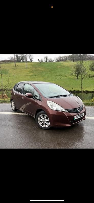 Used Honda Jazz ES 99 HP (72 kW) 2011 Bronze Hatchback