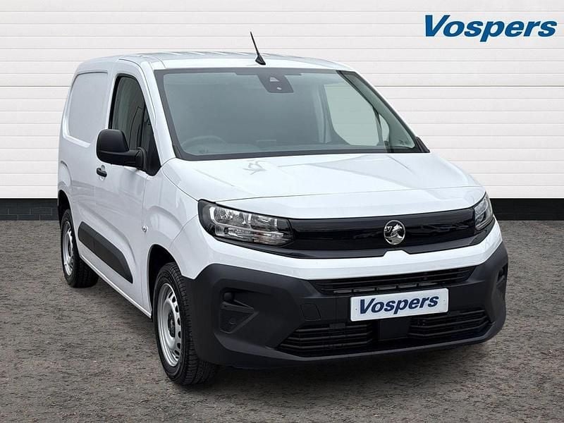 New 2025 Vauxhall Combo MPV | £15,995 (Good price) - Image 1/3