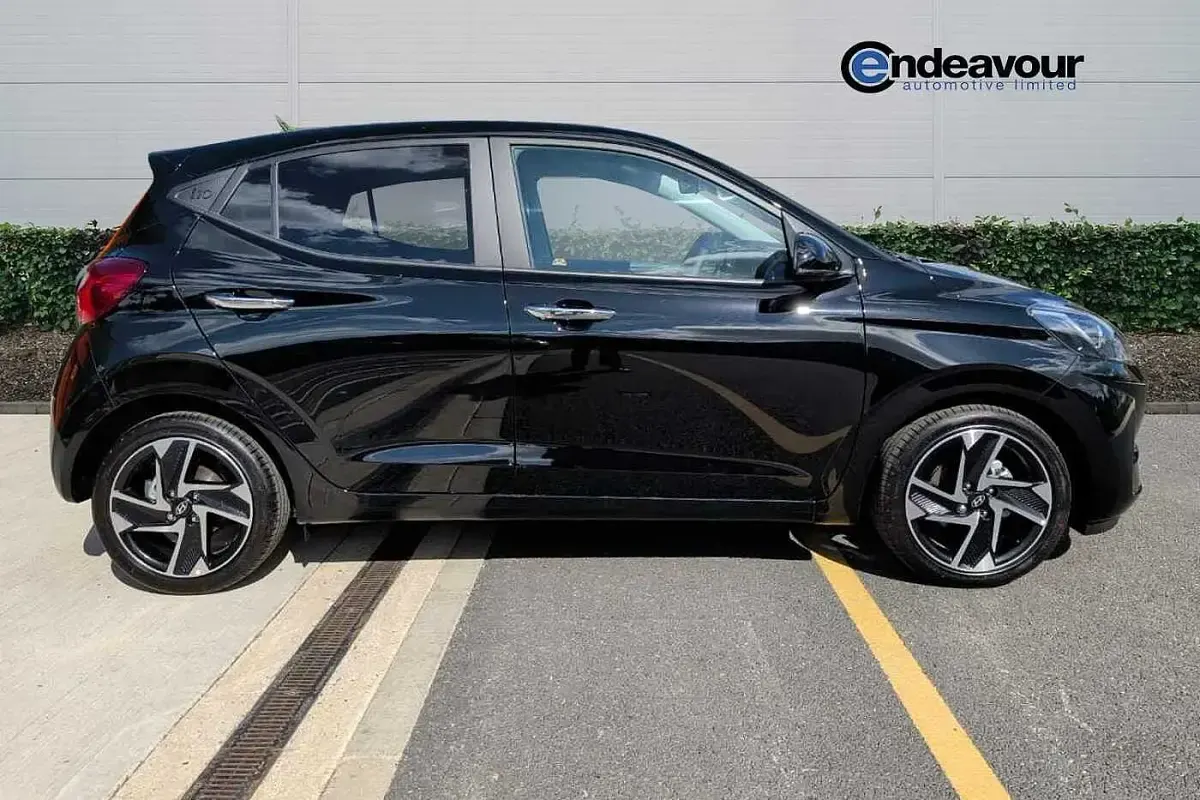 New Hyundai i10 Premium 83 HP (61 kW) 2026 Hatchback