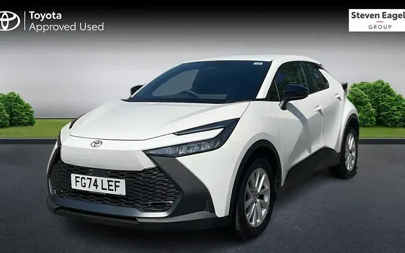 Used Toyota C-HR 140 HP (102 kW) 2026 SUV