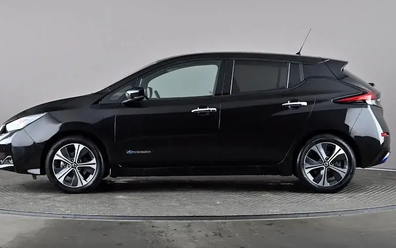 Usado Nissan Leaf Tekna 110 kW (150 CV) 2022 Utilitario