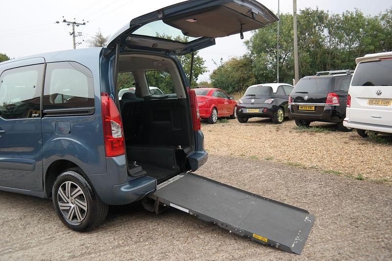 Used Citroën Berlingo VTR Sport 90 HP (66 kW) 2011 Blue MPV
