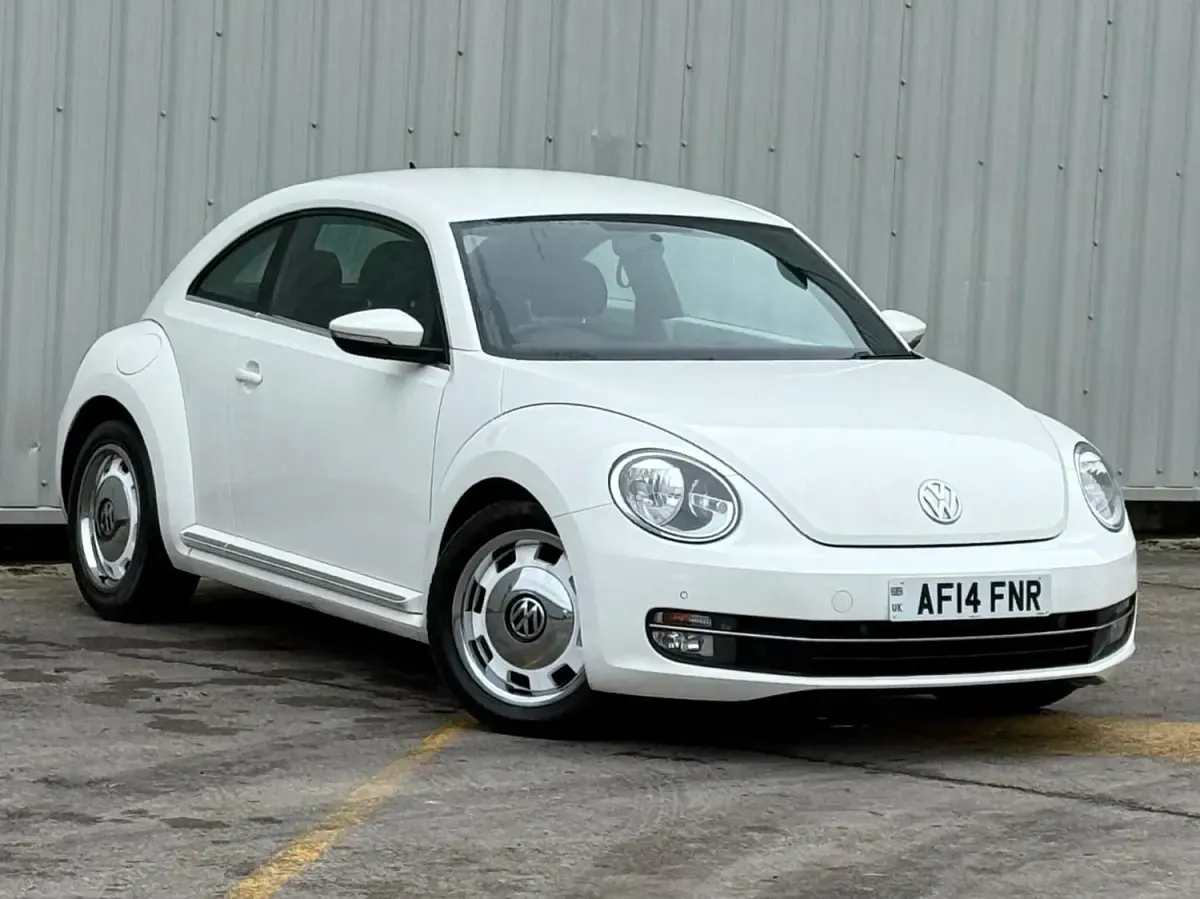 Used VW Beetle Design 2014 White Hatchback