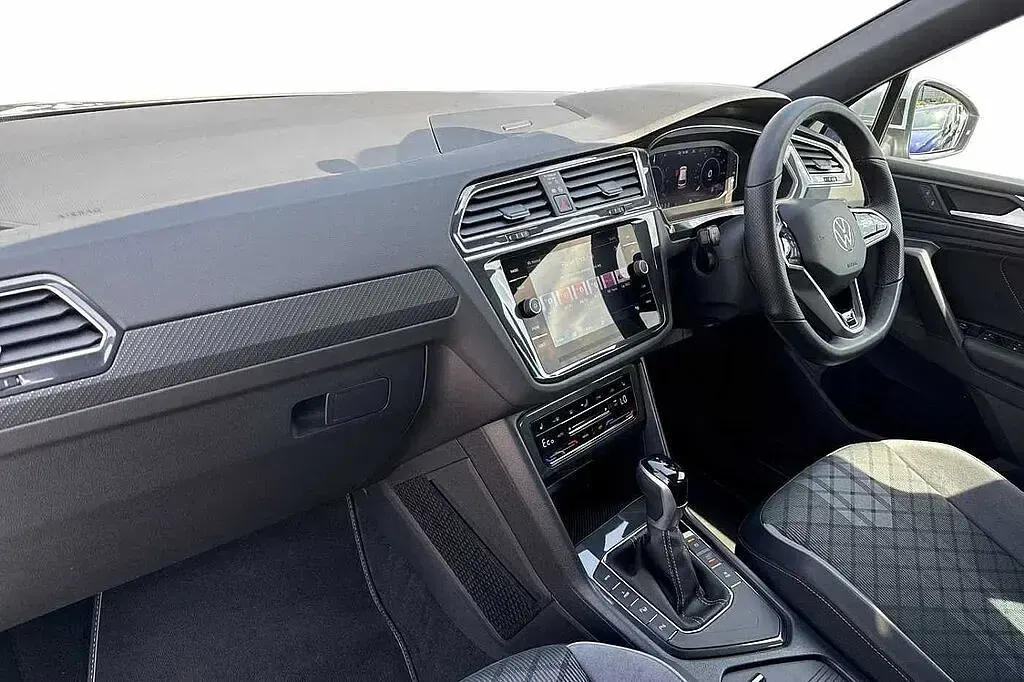 Used VW Tiguan 245 HP (180 kW) 2023 SUV