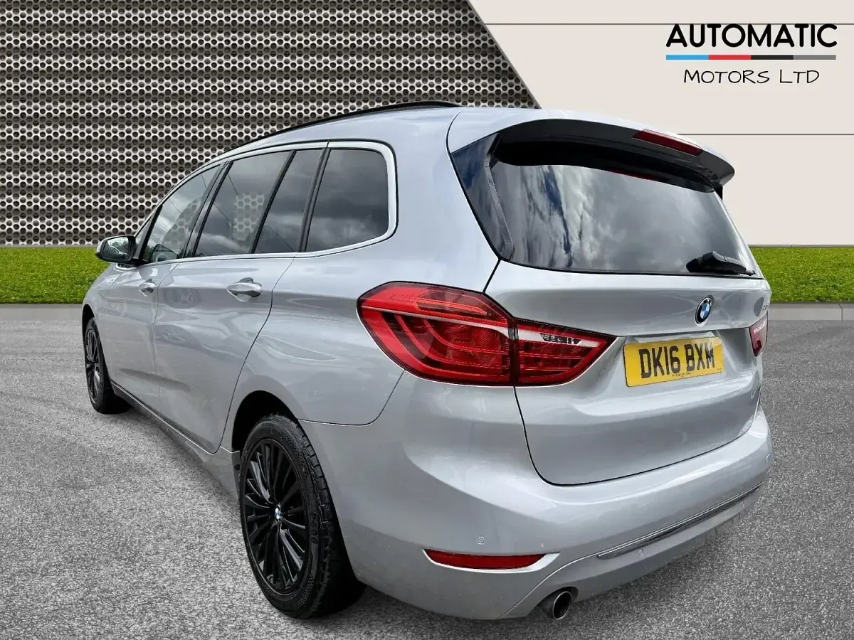 Używany BMW 218 Luxury Line 136 KM (100 kW) 2016 Srebrny Kombi