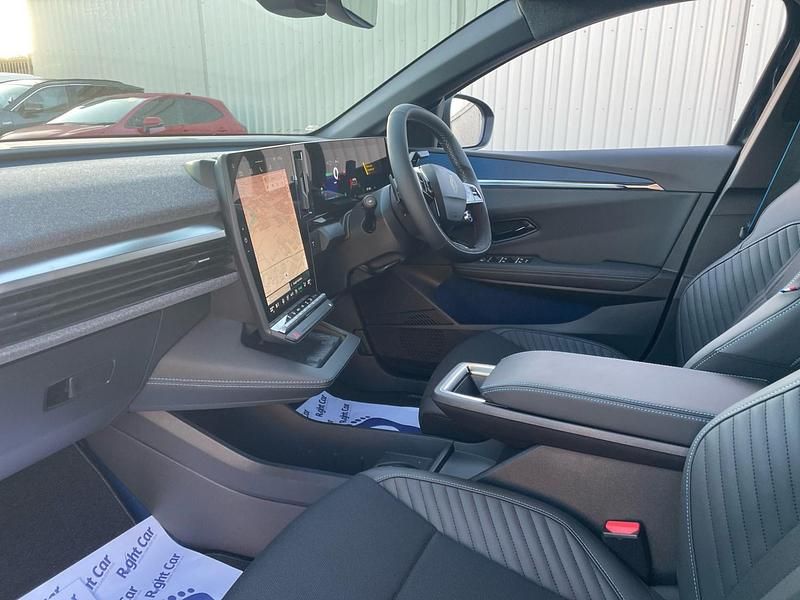 New Renault Megane E-Tech Techno Esprit Alpine 2025 Diamond black Hatchback