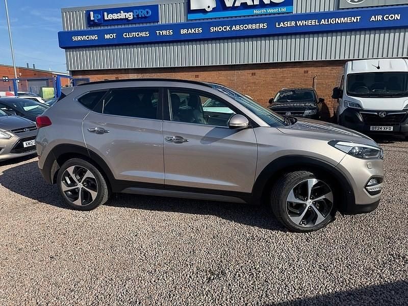 Used Hyundai Tucson Premium SE 185 HP (136 kW) 2015 Beige SUV