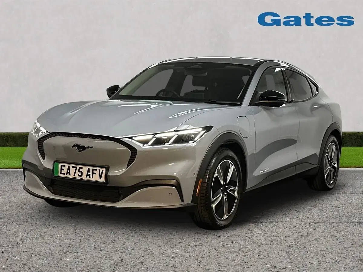 Begagnad Ford Mustang Select 268 HK (197 kW) 2025 Grå Halvkombi